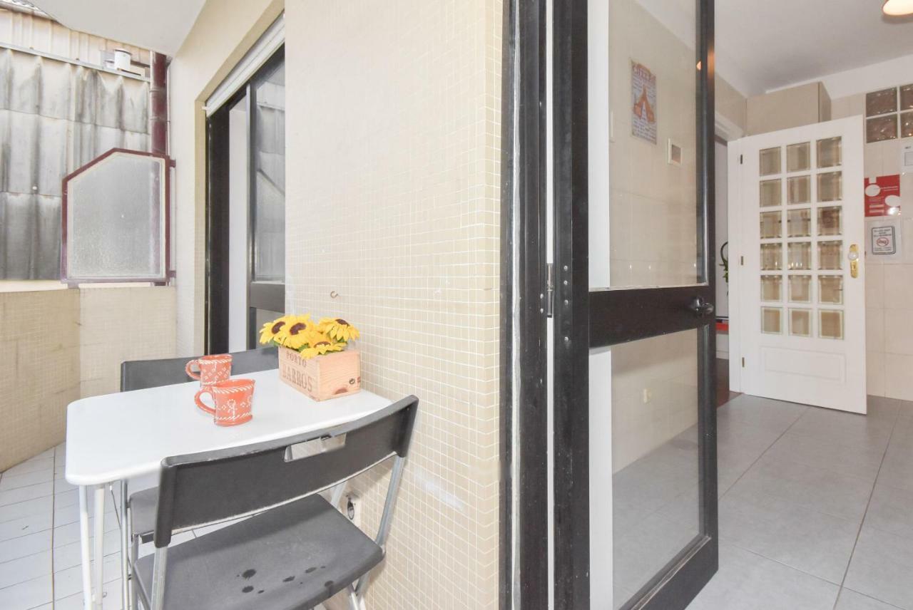 Alegria Downtown Apartment Porto Luaran gambar